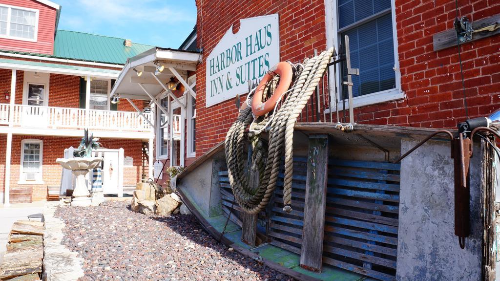 Harbor Haus Inn & Suites 赫曼 外观 照片