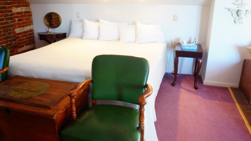 Harbor Haus Inn & Suites 赫曼 客房 照片