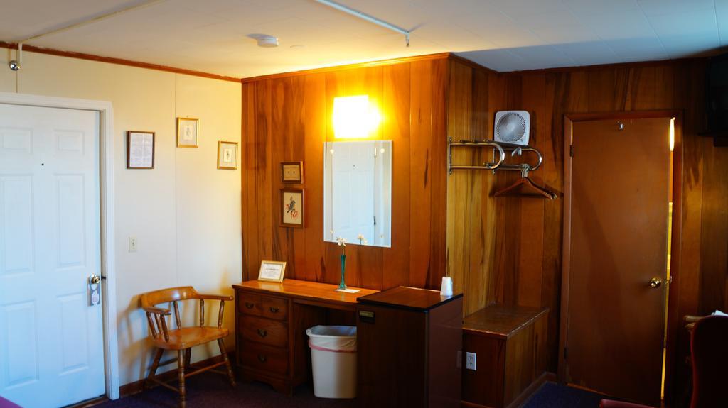 Harbor Haus Inn & Suites 赫曼 外观 照片