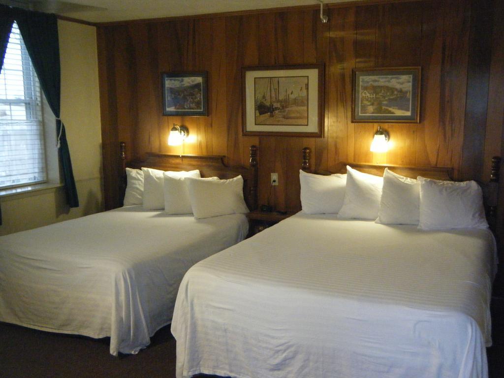 Harbor Haus Inn & Suites 赫曼 外观 照片