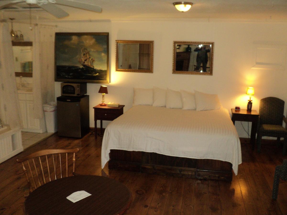 Harbor Haus Inn & Suites 赫曼 外观 照片