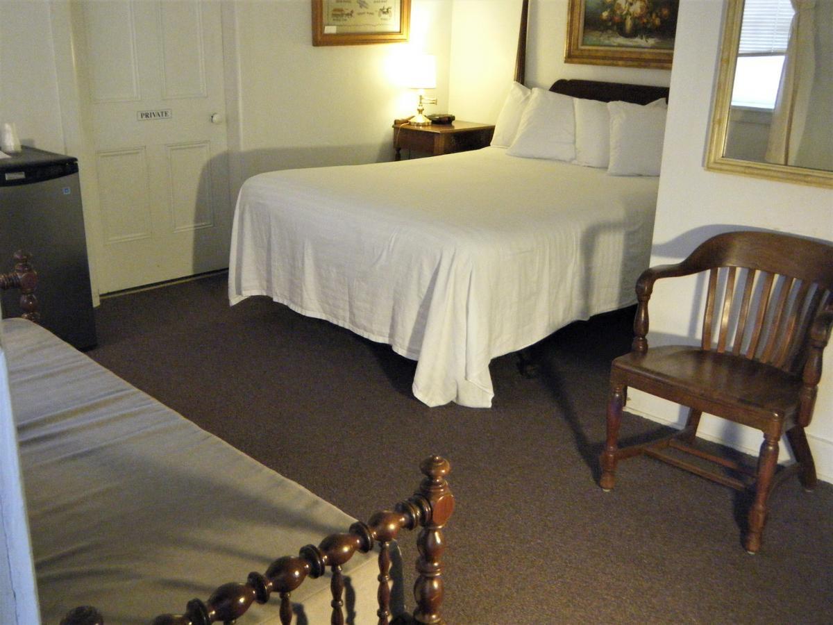 Harbor Haus Inn & Suites 赫曼 外观 照片